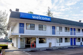  Motel 6-Porterville, CA  Портервилл